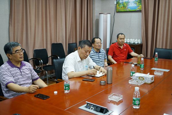 区政协主席张昭森到AK官方网站集团调研