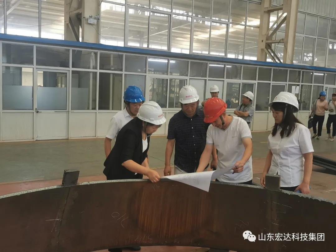 市总工会副主席于虹到AK官方网站集团调研